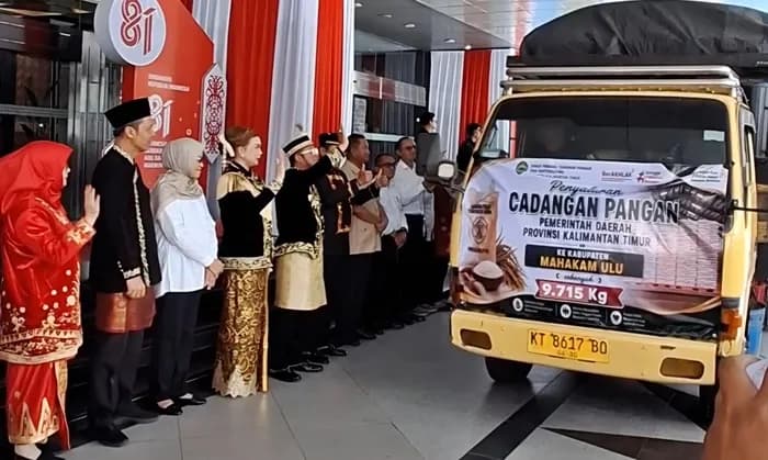 Cadangan Pangan Kaltim Dikirim ke Mahulu, 6 Truk Meluncur