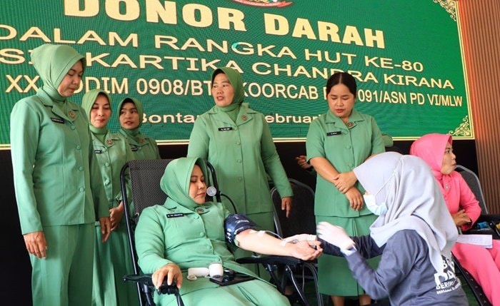 Sambut HUT Ke-80 Persit KCK, Kodim 0908/Bontang Gelar Donor Darah