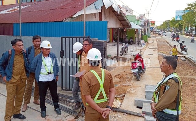 Sidak Proyek RKM hingga Turap, Wali Kota Bontang Pastikan Selesai Tepat Waktu