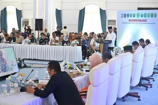Gubernur Kaltim: Sabar Bos, Kami Bekerja Meski Jarang Terliput