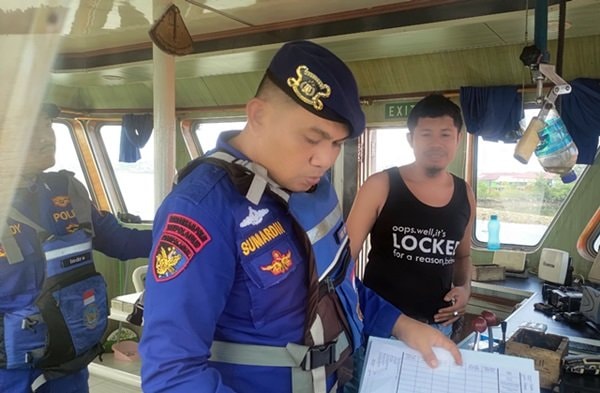 Polairud Polres Bontang Pastikan Kapal dan Aktivitas Pelayaran Patuhi Hukum