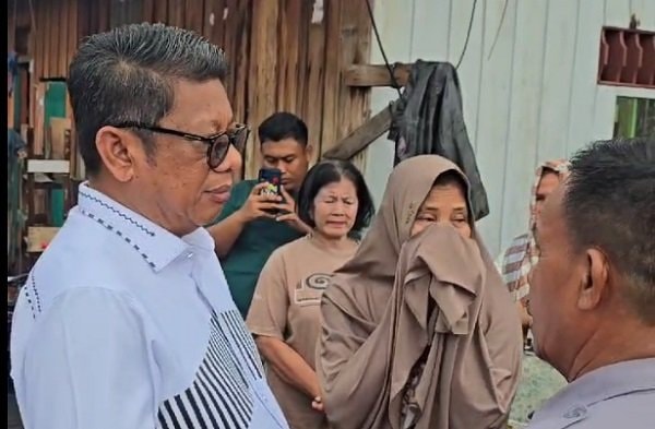 Prihatin Atas Kebakaran di Selambai Bontang, Basri Rase-Chusnul Dhihin Komitmen Bantu Korban Pulih