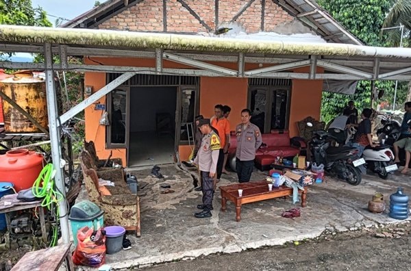 Hujan Deras Picu Tanah Bergerak di Desa Bhuana Jaya Kukar, Rumah Warga Amblas