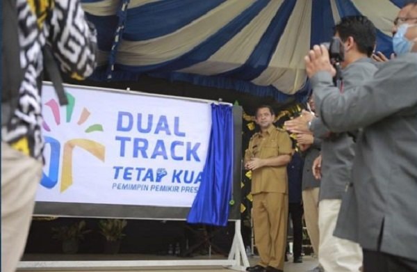 Kurikulum Dual Track Diluncurkan, Wagub Hadi: Bisa Picu Anak Didik Berprestasi