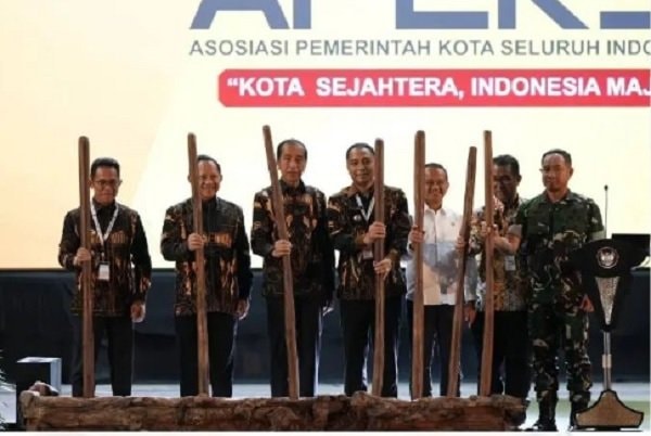 Presiden Joko Widodo Buka Rakernas Apeksi di Balikpapan, Minta Bikin Perencanaan Detail Kota