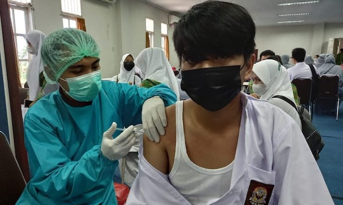RS Amalia Vaksinasi 601 Pelajar SMAN 2 Bontang