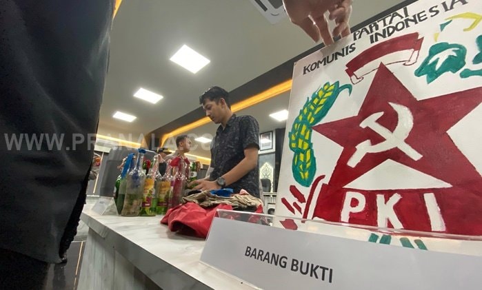 Unmul Samarinda Klarifikasi Temuan Lukisan PKI: Hanya Alat Peraga Sejarah