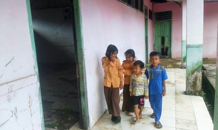 Dibalik Sengketa Bontang–Kutim, Ada Sekolah Reyot yang Terabaikan