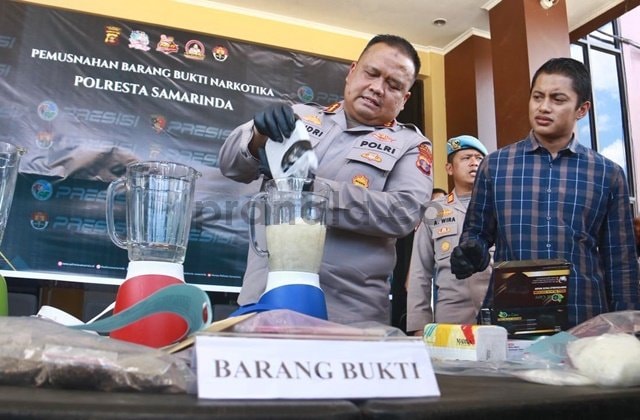 3 Kg Sabu Dimusnahkan di Samarinda, Jejak 13 Tersangka Terungkap