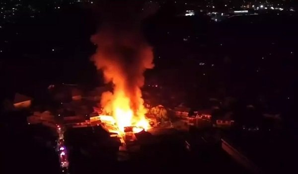 Pemukiman Padat Penduduk di Samarinda Terbakar, Diduga Korsleting Listrik