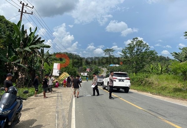Dump Truk Tabrak Motor di Jalan Poros Bontang-Sangatta, Satu Korban Meninggal Dunia