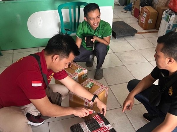 78 Botol Miras Ilegal Jenis Arak Gagal Masuk Bontang