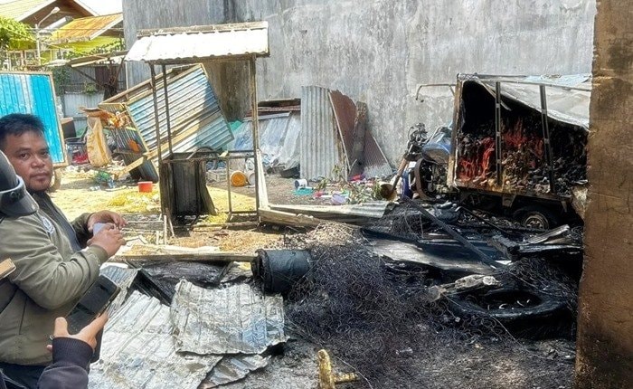 Berawal dari Bakar Sampah, Gudang Barang Bekas di Futsal Maharani Bontang Terbakar