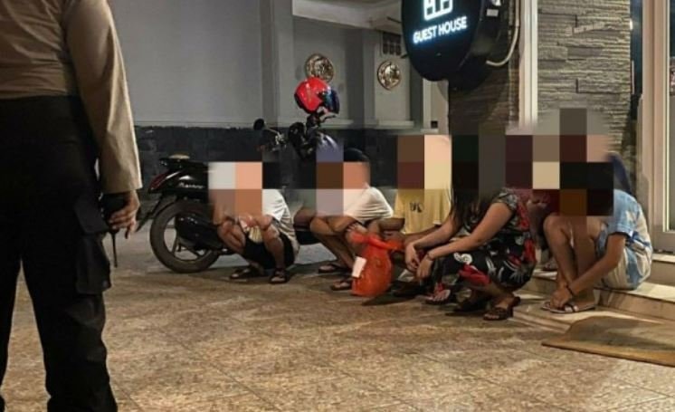 Jual Istri demi Lembaran Rupiah lewat Media Sosial