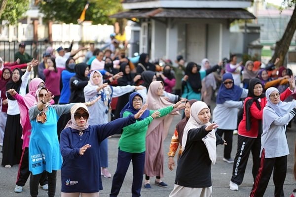 Jaga Kesehatan Gigi hingga Gizi, Lansia Bontang Dapat Edukasi di Seminar Kesehatan