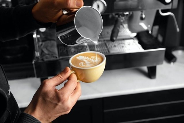 Anak Muda Bontang, Saatnya Belajar Meracik Kopi lewat Pelatihan Gratis Ini!