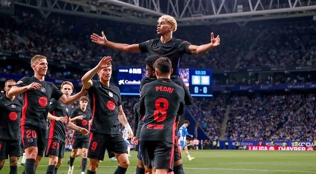 Barcelona Kunci Gelar La Liga usai Tumbangkan Espanyol 2-0 di Derby Catalan