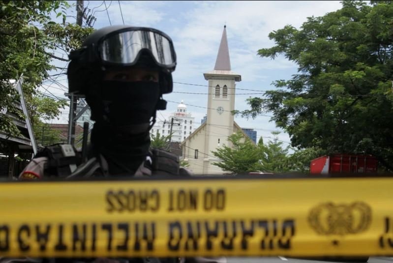 Bom Bunuh Diri di Depan Katedral Makassar, Pelaku Perempuan?