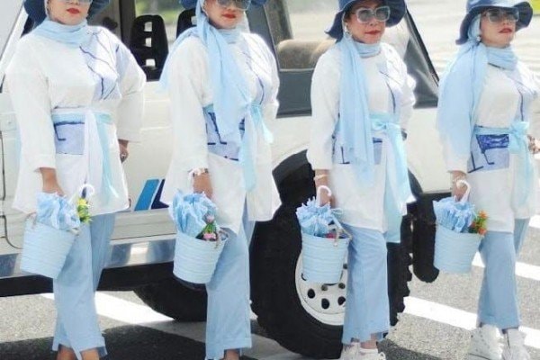 Fenomena Citayam Fashion Week Merambah Balikpapan, Emak-Emak Ini Melenggang Bak Model