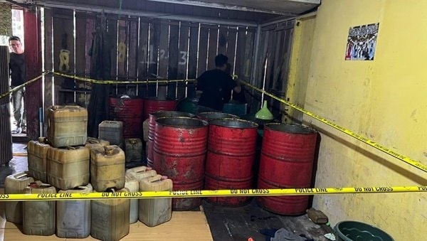 Gudang BBM Ilegal di Paser Digerebek, 120 Liter BBM Disita