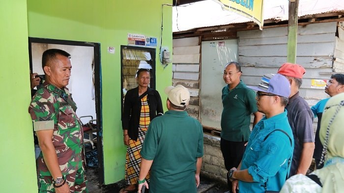 Badak LNG Sigap Bantu Warga Korban Kebakaran Berbas Pantai