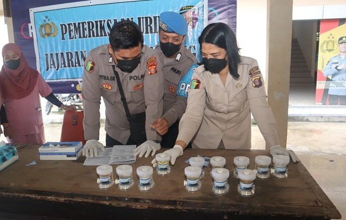 14 Personel Polres Bontang Jalani Tes Urine, Ini Hasilnya