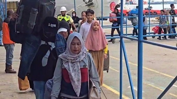 Puncak Arus Balik di Pelabuhan Semayang Balikpapan Mulai Terasa, Ribuan Pemudik Tiba dalam Sehari