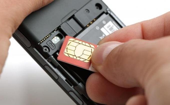 1,3 Miliar Data Registrasi SIM Prabayar Diduga Bocor, Kominfo Bantah Kecolongan