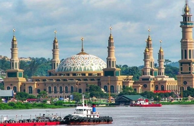Hampir Sepertiga Penduduk Kaltim Lahir di Luar Daerah