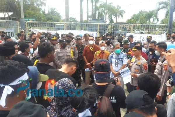 Ratusan Massa Tunda Demonstrasi Jilid III ke Pupuk Kaltim