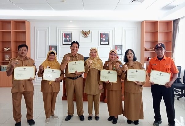 6 ASN Bontang Terima SK Pensiun, Purna Tugas per 1 Mei 2025