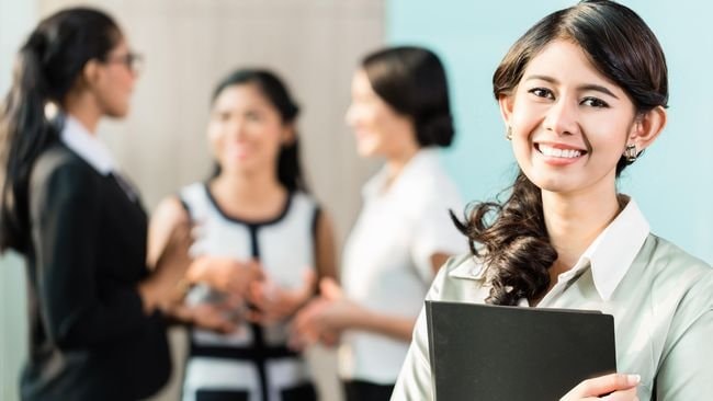 Hampir Separuh! Perempuan Kaltim Kini Kuasai Pasar Kerja 2024