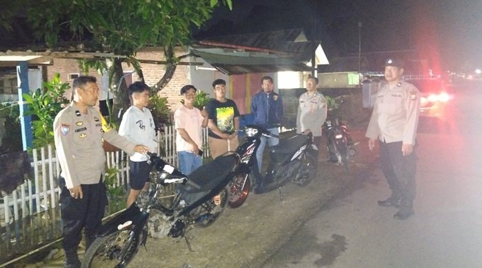 Antisipasi Tawuran dan Narkoba di Pangkep, Polisi Balocci Gelar Patroli Blue Light