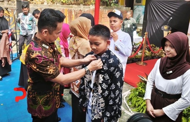Balikpapan Bagikan 150 Ribu Stel Seragam Sekolah Gratis, Swasta hingga SPNF Kesetaraan Juga Dapat