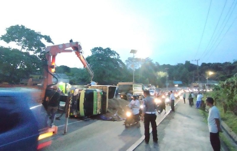 Buntut Kecelakaan Tunggal Truk Kernel di Jalan Eks Pupuk Raya, Sopir dan Perusahaan Dituntut Ganti Rugi