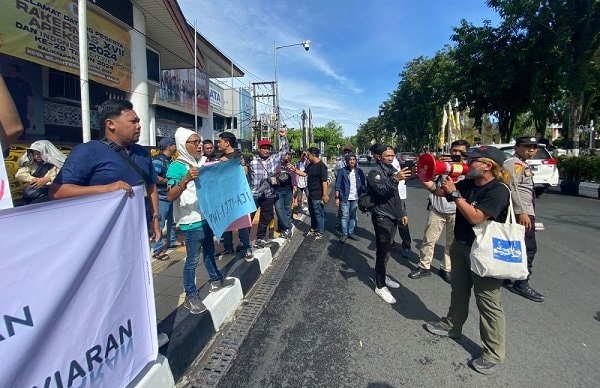 Insan Pers di Balikpapan Kompak Tolak RUU tentang Penyiaran