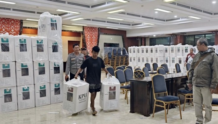 Polres Kawal Ketat Pergeseran Logistik Pemilu 2024 di Bontang Barat