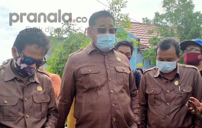 Turap Bergeser ke Tengah Sungai, Potensi Banjir Kian Besar