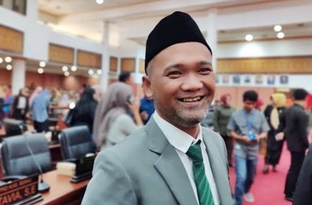 Pembatasan Medsos Anak Dinilai Tepat, DPRD Berau Tekankan Peran Orangtua