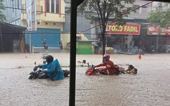 Banjir Parah Kepung Samarinda