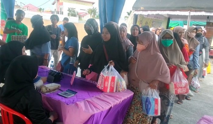 41 Ton Beras Murah Digelontorkan di Bontang, Warga Serbu Pasar Pangan