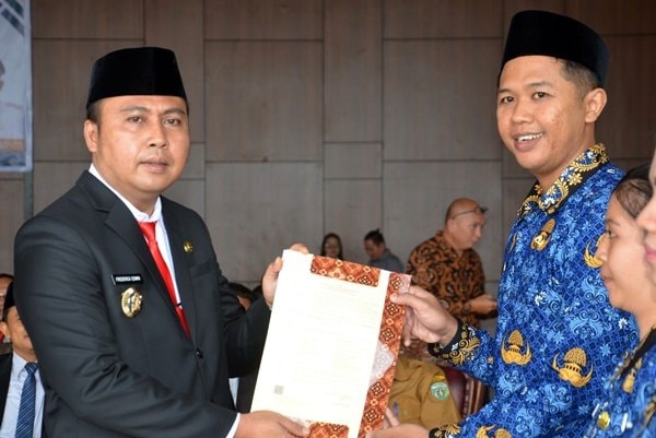 Resmi Diangkat! Ini Rincian 1.133 ASN Baru di Kutai Barat