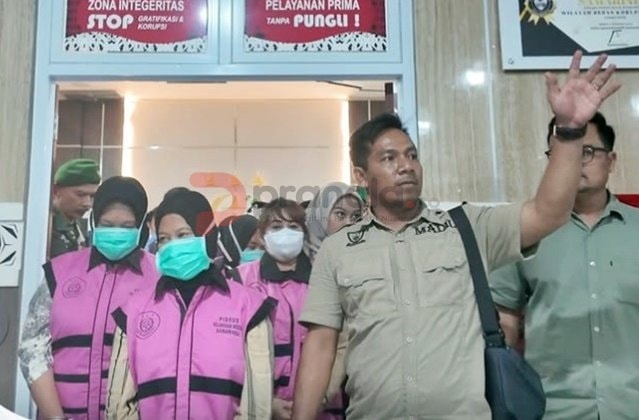 Akal Bulus Calo KUR BRI Samarinda: Pinjam KTP Warga, Uangnya Dikuras Grup Emak-Emak