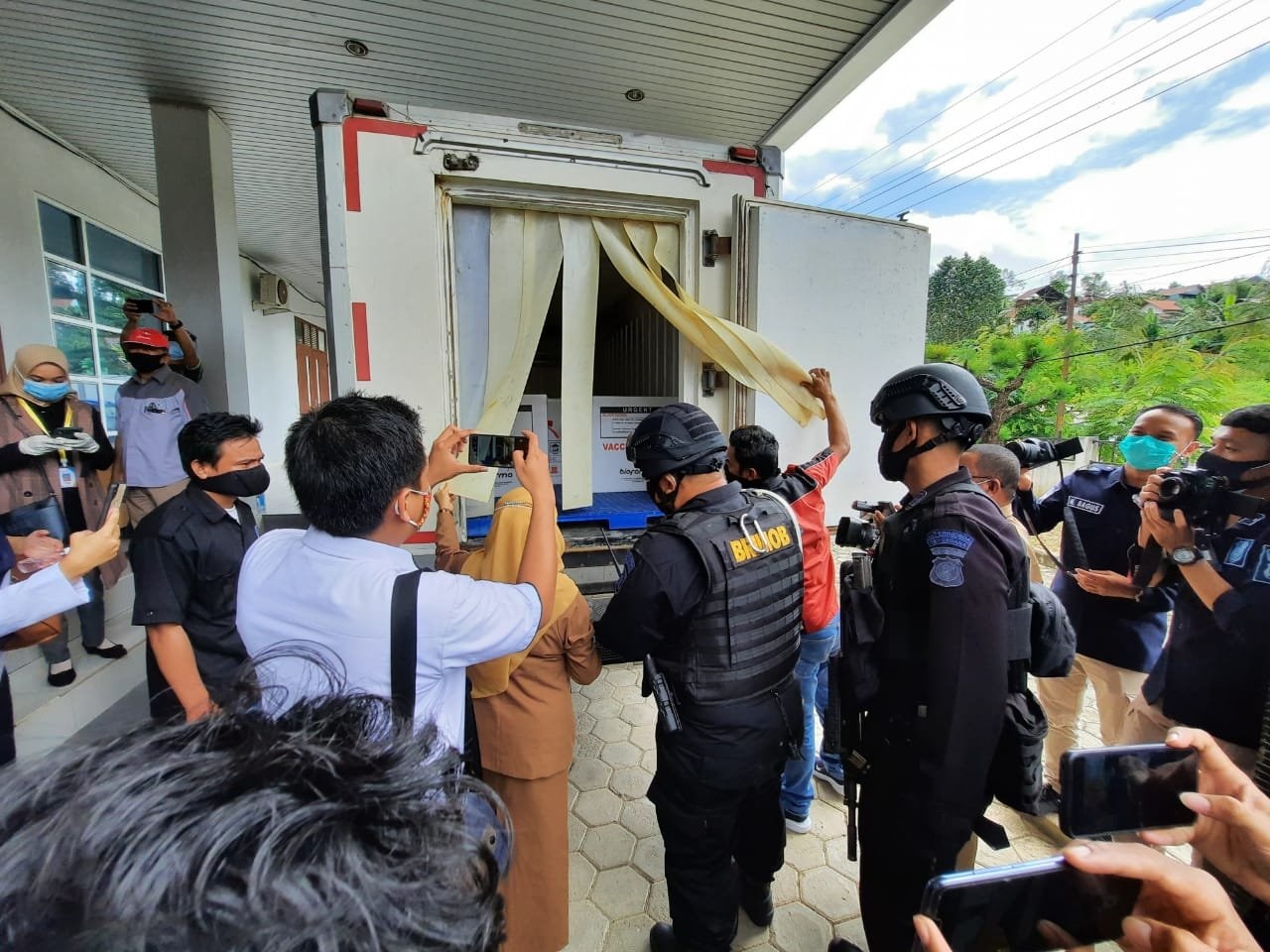 Pemerintah: Warga yang Menolak Divaksin Sinovac Terancam Penjara Satu Tahun