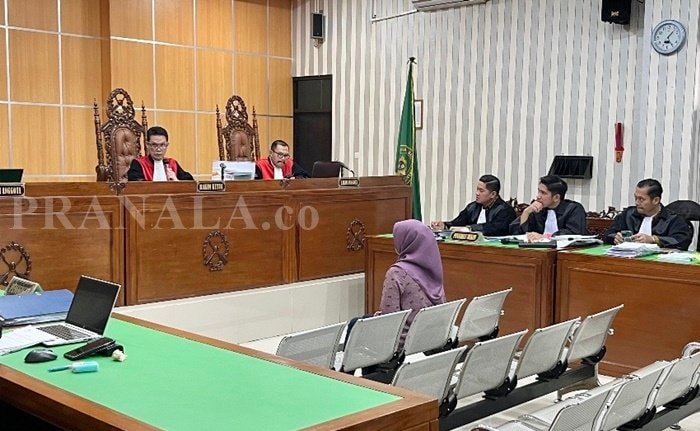 Sidang IUP Dayang Donna Faroek Berlangsung 4 Jam, Lima Saksi ESDM Dihadirkan Jaksa