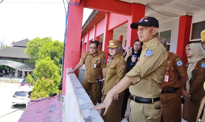 Pastikan Kualitas Bangunan, Wali Kota Bontang Turun Langsung ke Sekolah Awasi Proyek Miliaran