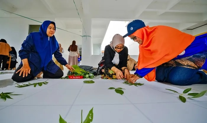 Pupuk Kaltim Latih 30 UMKM Bontang Kuasai Ecoprint, Bidik Pasar Nasional