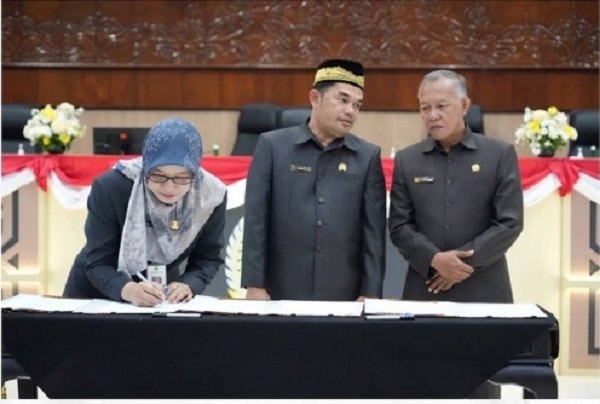 KUA dan PPAS Kaltim 2025 Disepakati Rp21 Triliun