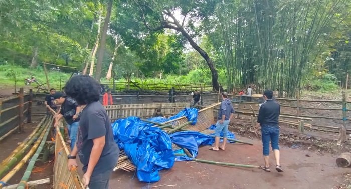 Gerebek Judi Sabung Ayam di Pangkep, Polisi Bakar Arena dan Sita 9 Ayam