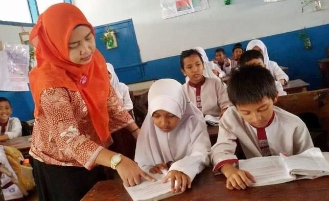 Guru Honorer Kutim Bantah Isu TPP Macet 4 Bulan, Forum: Dibayar Rutin